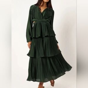 PETAL & PUP Pippa Long Sleeve Midi Dress In Emerald. Sz L. NWT